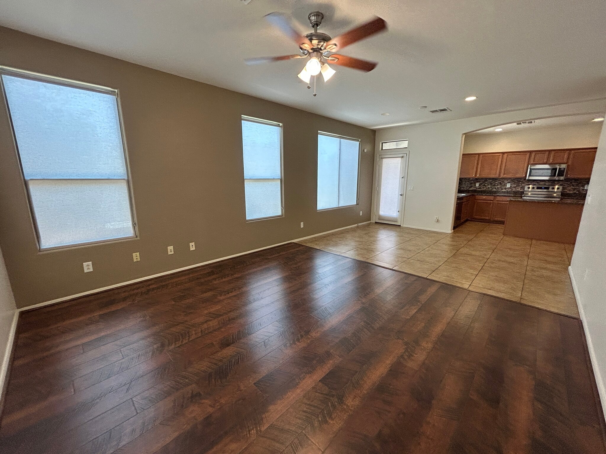 Building Photo - 3161 S Southwind Dr
