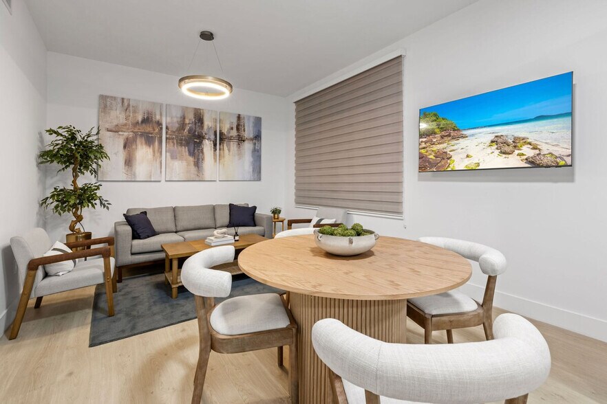 Building Photo - 1627 NW 1st St