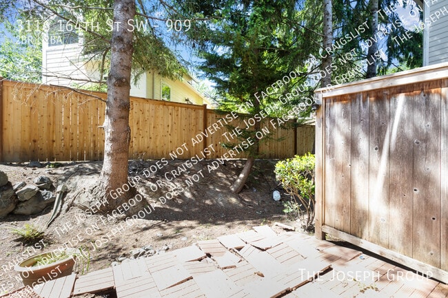 Building Photo - 3116 164th St SW