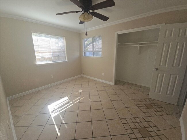 Building Photo - 2429 Salmon St