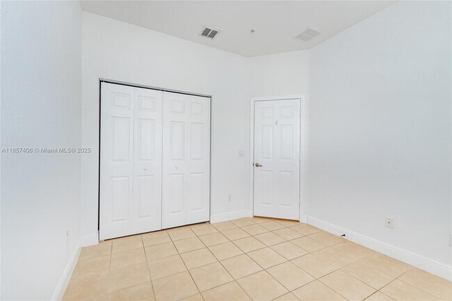 Building Photo - 11844 SW 26 St