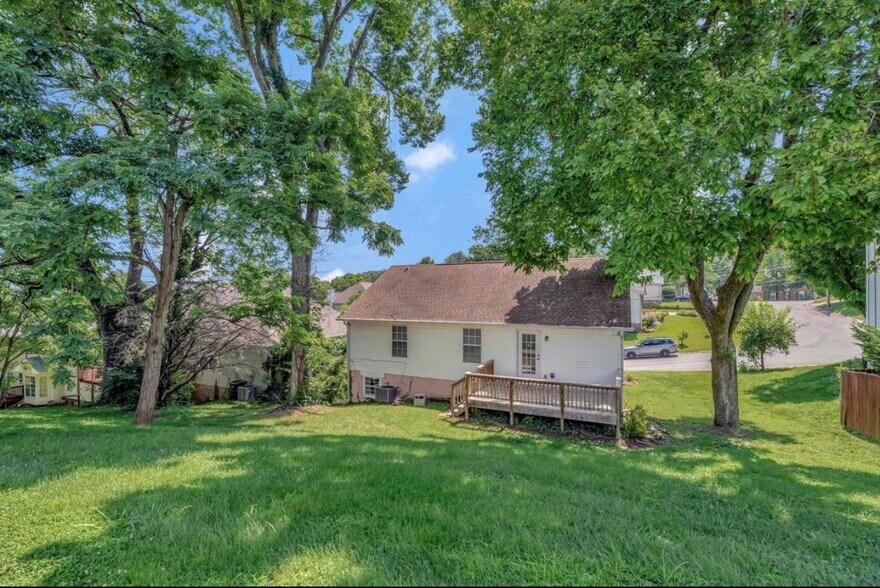 Building Photo - 1612 Celebration Way