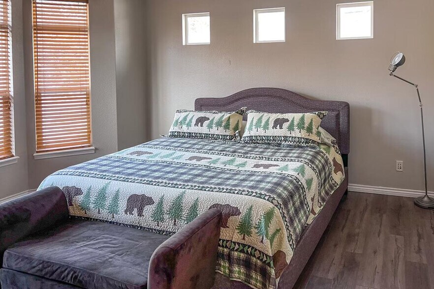 Building Photo - 6414 Caddy Point