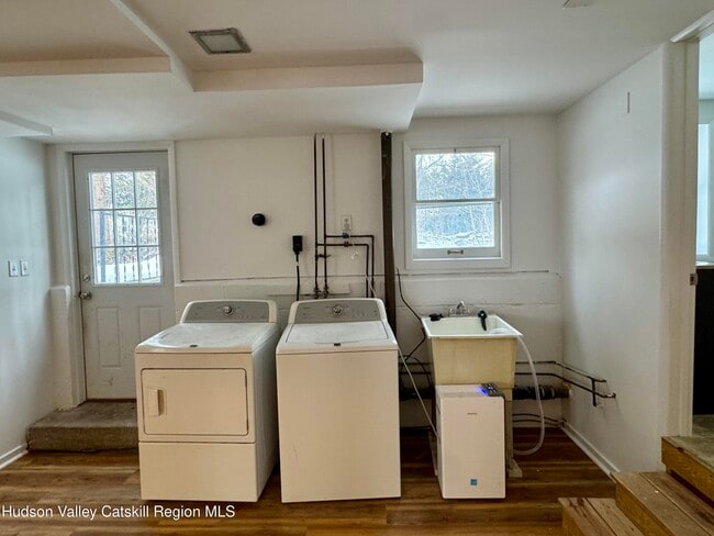 Building Photo - 18 Cherry Hill Rd