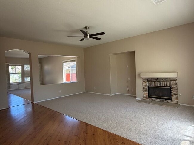 Building Photo - 41019 Promenade Chardonnay Hls