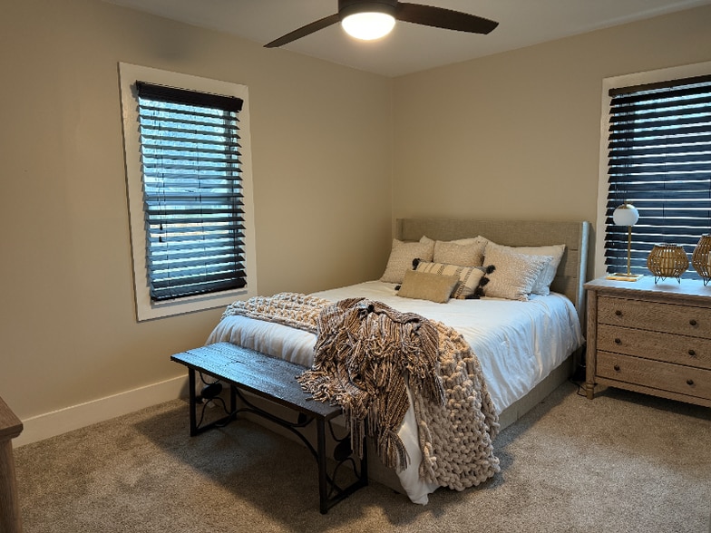 Building Photo - 206 Kissane Ave