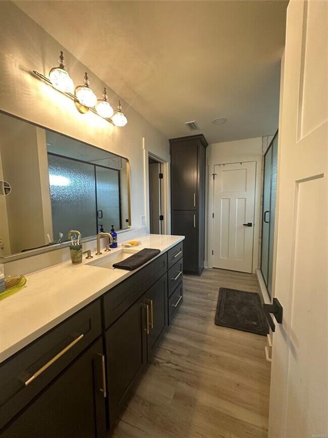 Building Photo - Available December!