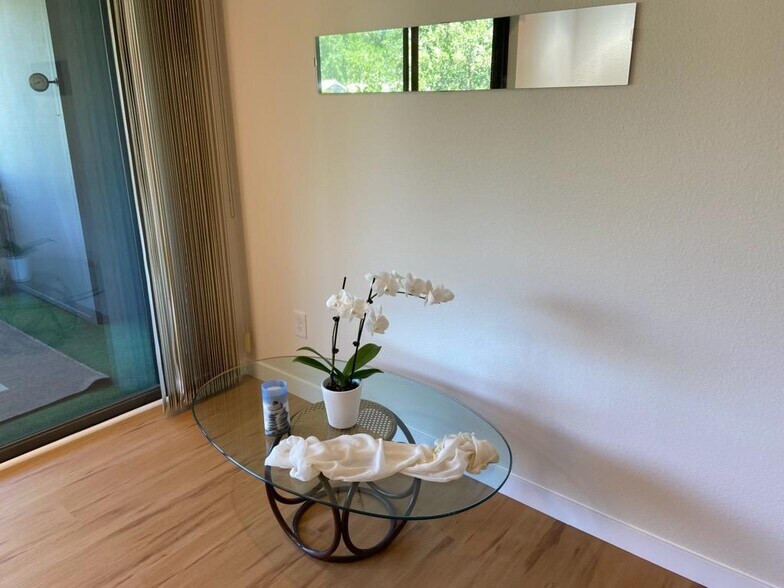 Tree top views from the kichen - 2227 Canyon Blvd
