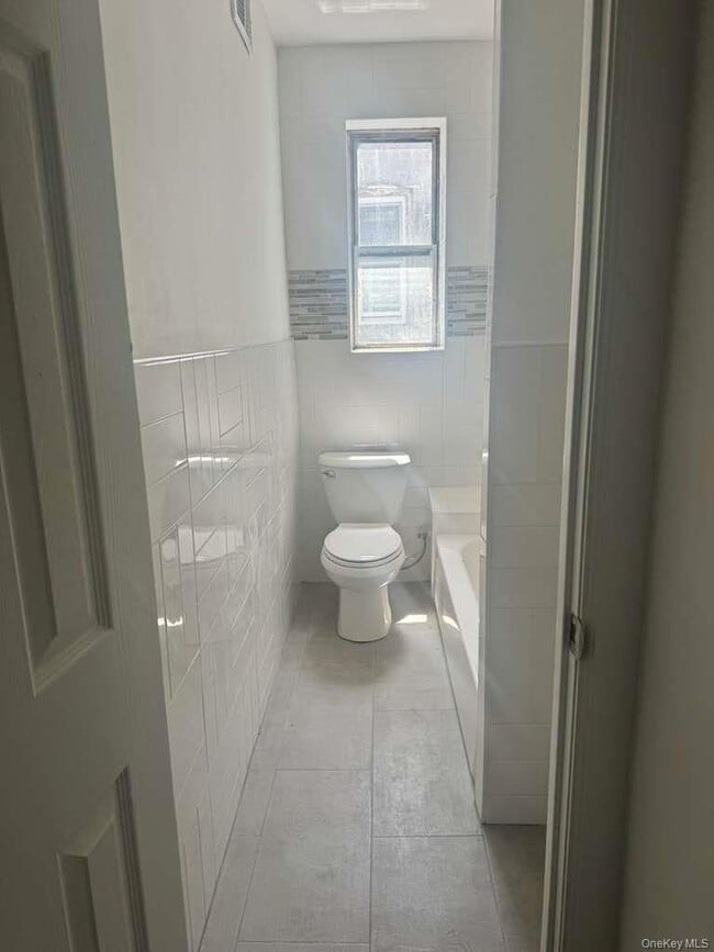 Building Photo - 317 E 96th St