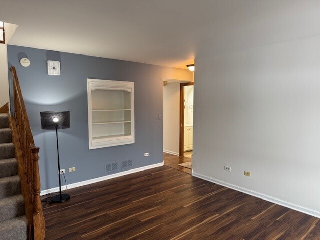 Building Photo - 34016 N White Oak Ln