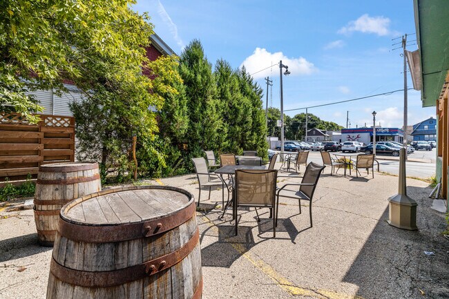 Building Photo - 5520 W Vliet St