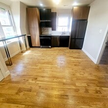 Building Photo - 333 S 21st St