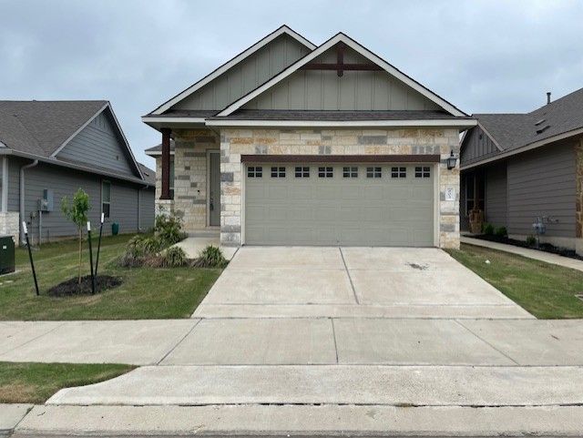 Primary Photo - 803 Mineral Wells Ln