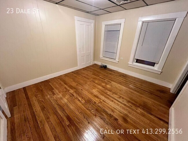 Building Photo - 23 Dale St