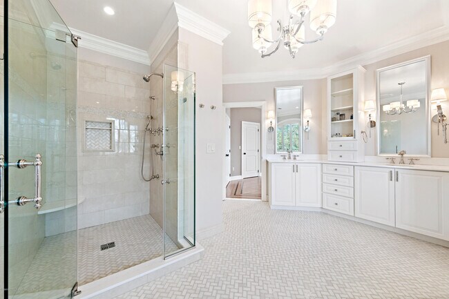 Building Photo - 30 Columbus Dr