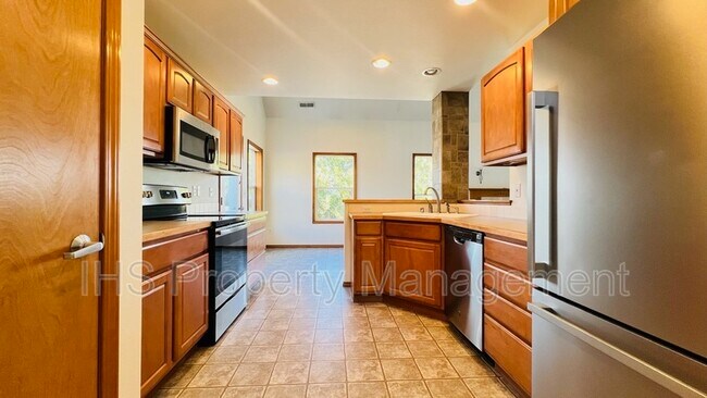 Building Photo - 5131 Milky Way