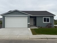 Building Photo - New Construction 3 bed, 2 bath!