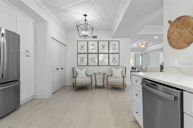 Building Photo - 102 Yacht Harbor Dr
