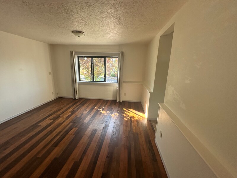 Building Photo - 1202 Jackson St