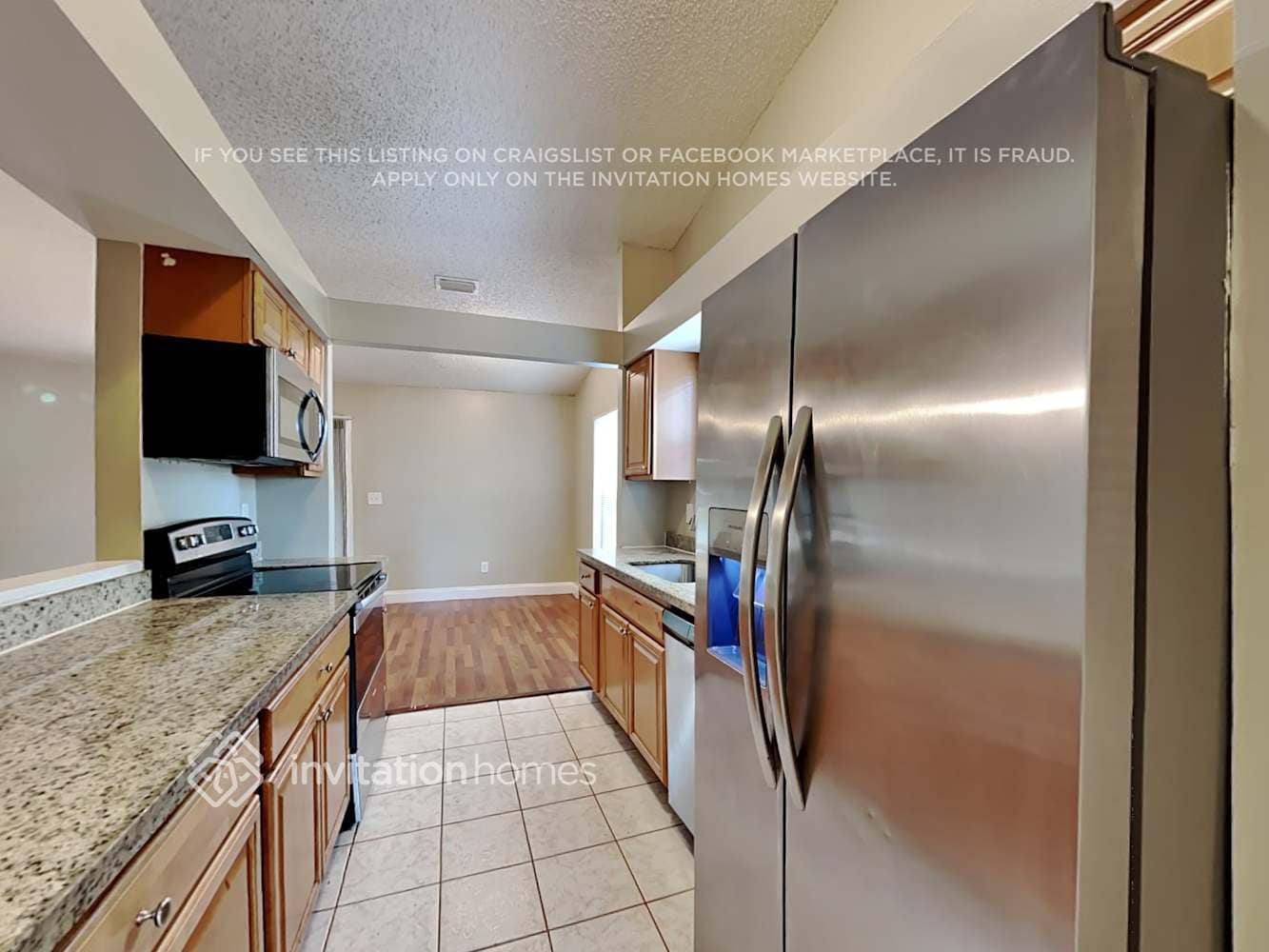 Building Photo - 10884 Grandview Ct