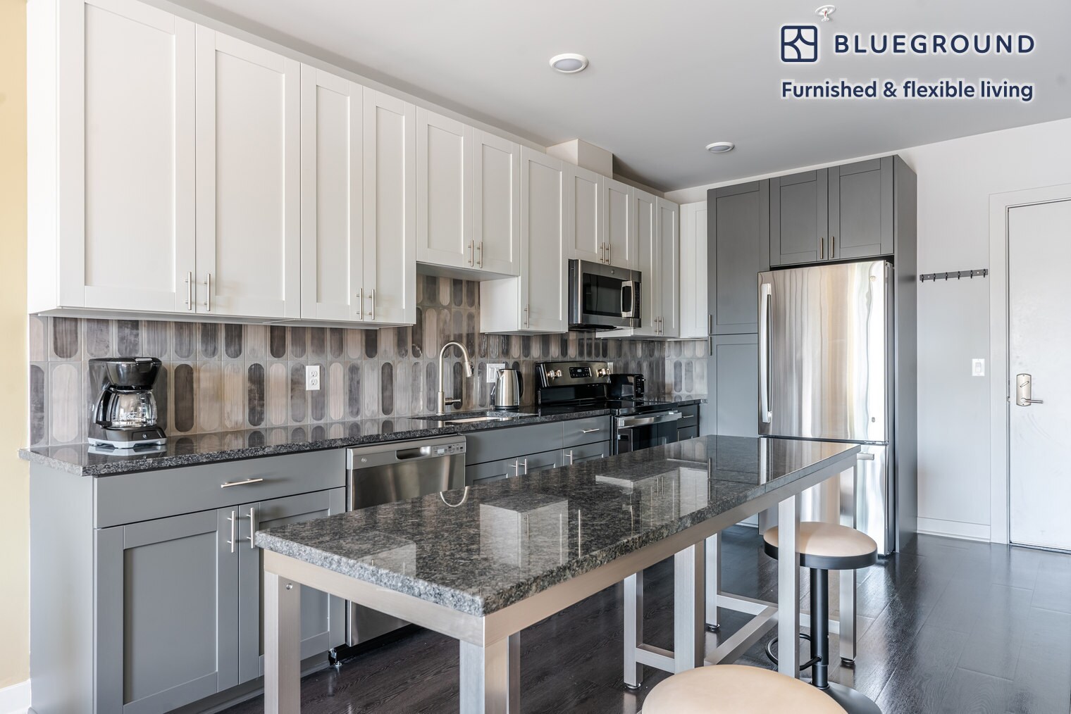 Building Photo - 3929 Landmark Ct
