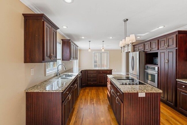 Building Photo - 1116 Shagbark Ln