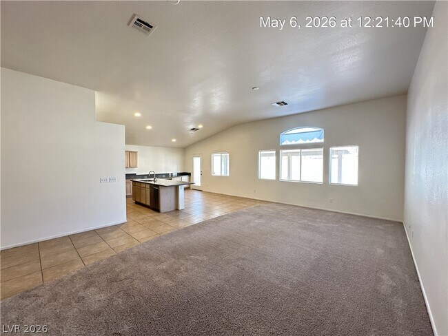 Building Photo - 916 Melic Way