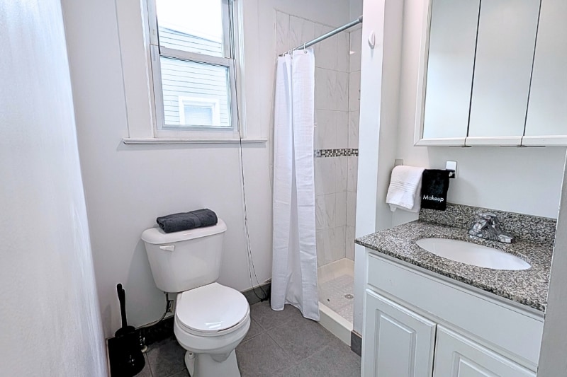 Building Photo - 108 Gotthart St