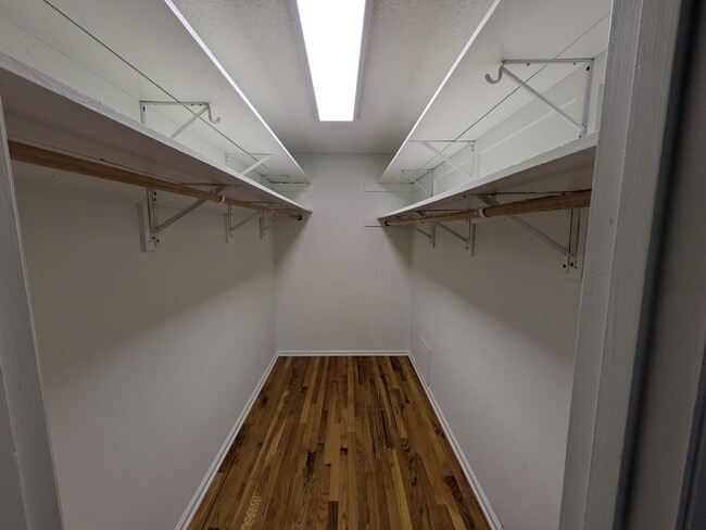 Building Photo - 2251 Nettlebrook Dr