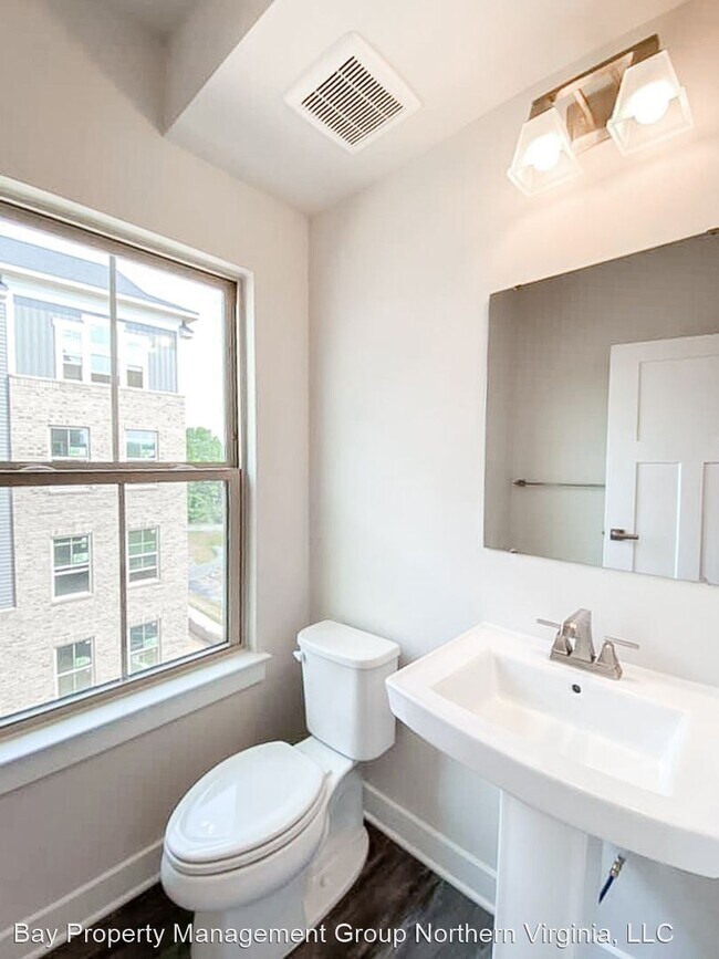 Building Photo - 3 br, 2.5 bath House - 24710 Pantzlaff Far...