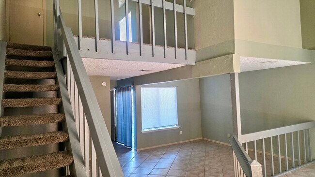 Building Photo - 12634 Newbrook Dr