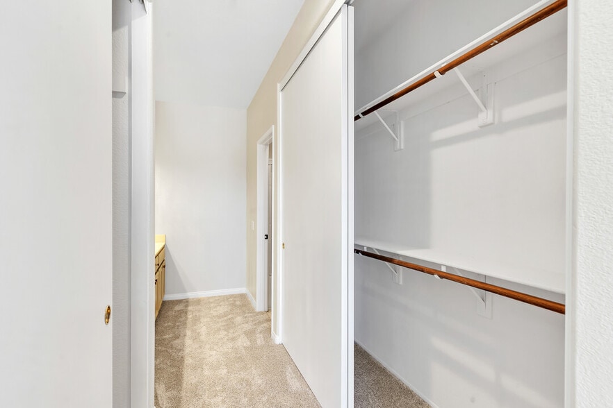 Building Photo - 11424 Via Rancho San Diego
