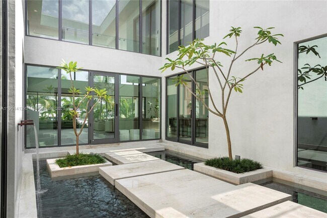 Building Photo - 773 NE 77th Terrace