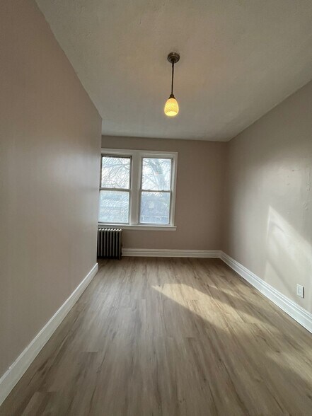 Building Photo - 244 Duncan Ave