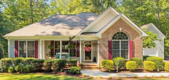 Building Photo - 279 Weaver Ridge Rd