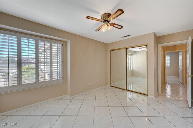 Building Photo - 6317 W Canyon Ridge Dr