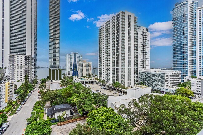 Building Photo - 2275 Biscayne Blvd