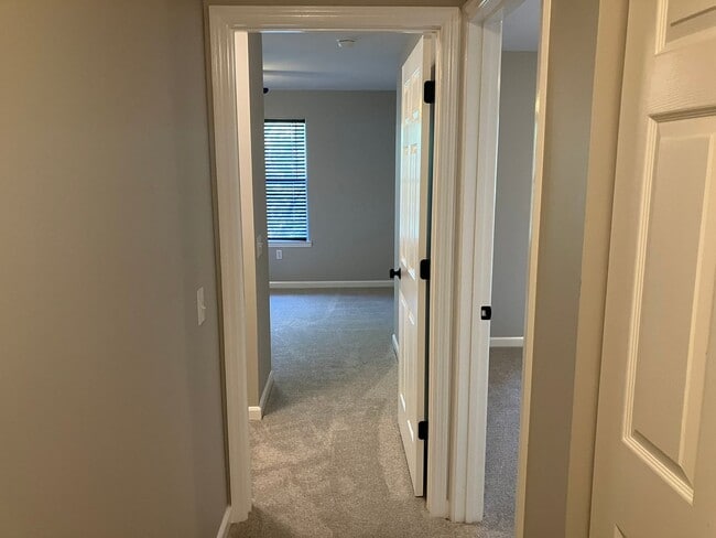 Building Photo - 2 Bedroom / 2.5 Bathroom @ Brighton Bay