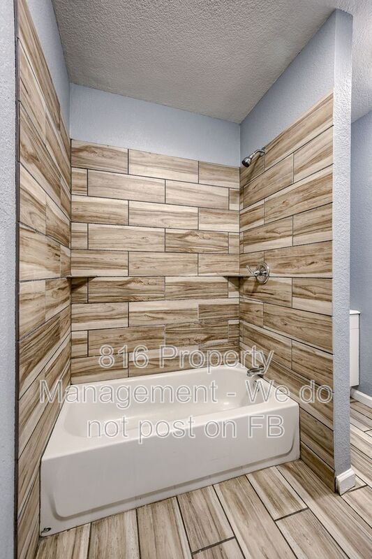 Building Photo - 6901 Jackson Ave