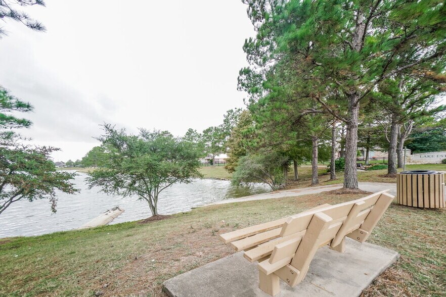 Building Photo - 16510 Timberidge Ct