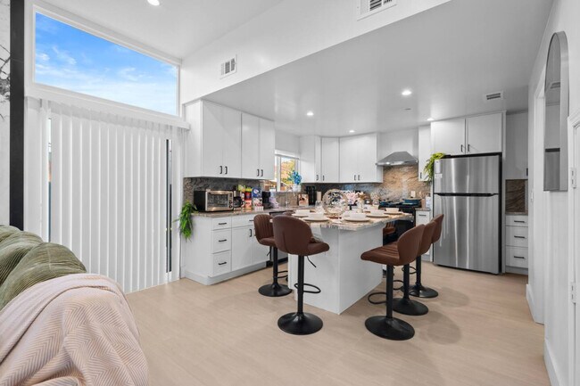 Building Photo - 1219 Denver Ln