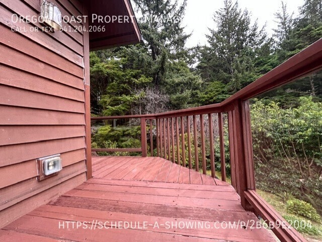 Building Photo - 7205 SW Burl Dr