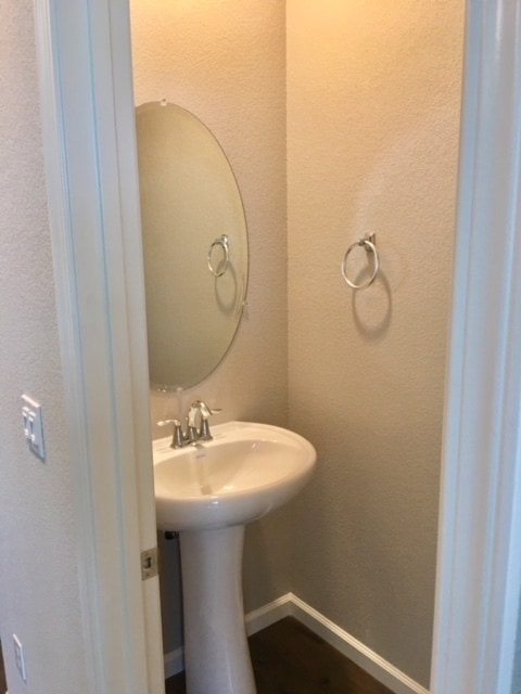 Building Photo - Natomas Crossing Nearly New Rental w/4 Bed...
