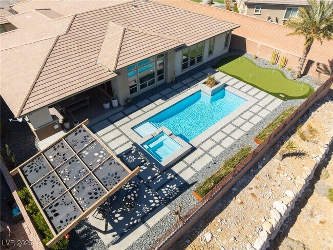 Building Photo - 3120 Greenscape Ln