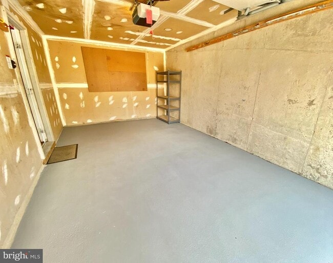 Building Photo - 6817 Signature Cir