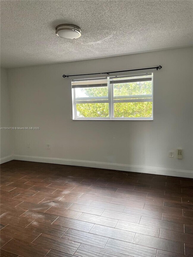 Building Photo - 5497 NW 171 Terrace