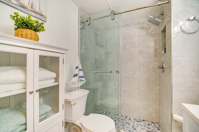 Building Photo - 1161 Nettles Blvd