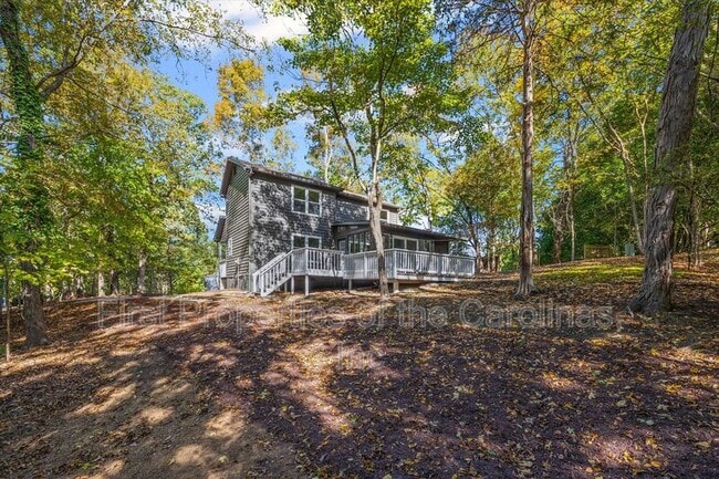 Building Photo - 6012 Lanai Ln