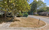 Building Photo - Great Find in Hillcrest! 2BR & 1 BA