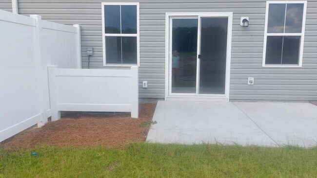 Building Photo - 2114 Wild Indigo Cir NW